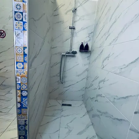 Apartament Tirana Central Suites *