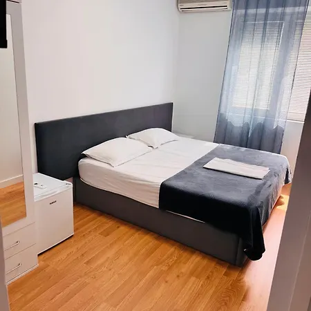 Tirana Central Suites