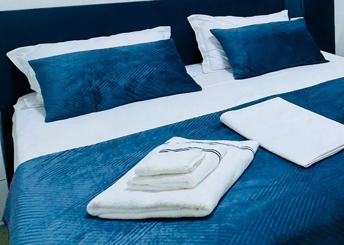 Tirana Central Suites アパート