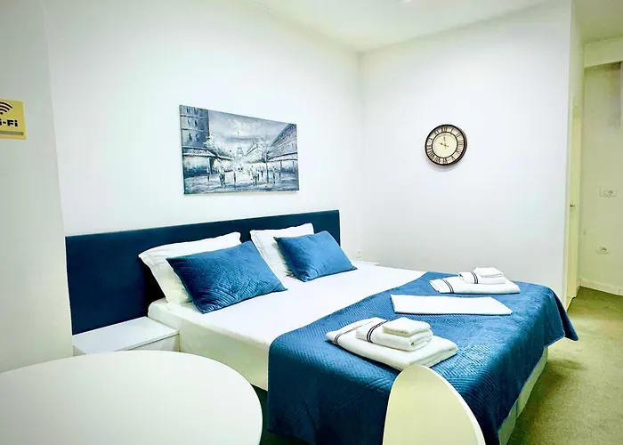 Lägenhet Tirana Central Suites