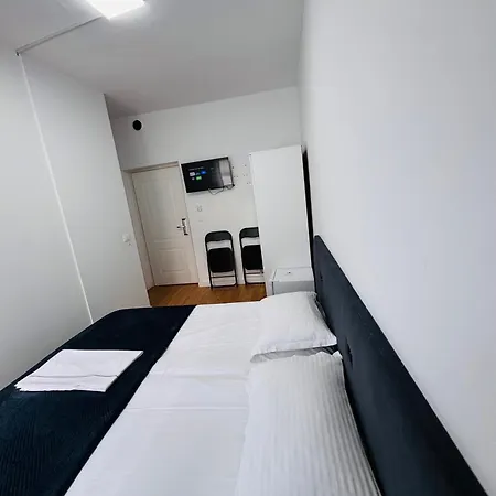 Tirana Central Suites Апартаменты *